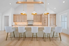 Oxford Farmhouse Kitchen Island With Seating