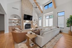 Heartland Haven With Wall Of Windows