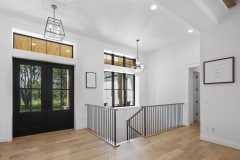Onyx-Entry-Stairs