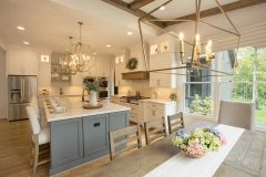 Cincincinnati Custom home kitchen