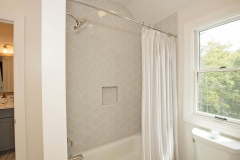 Jack and Jill bathroom in custom home cincinnati