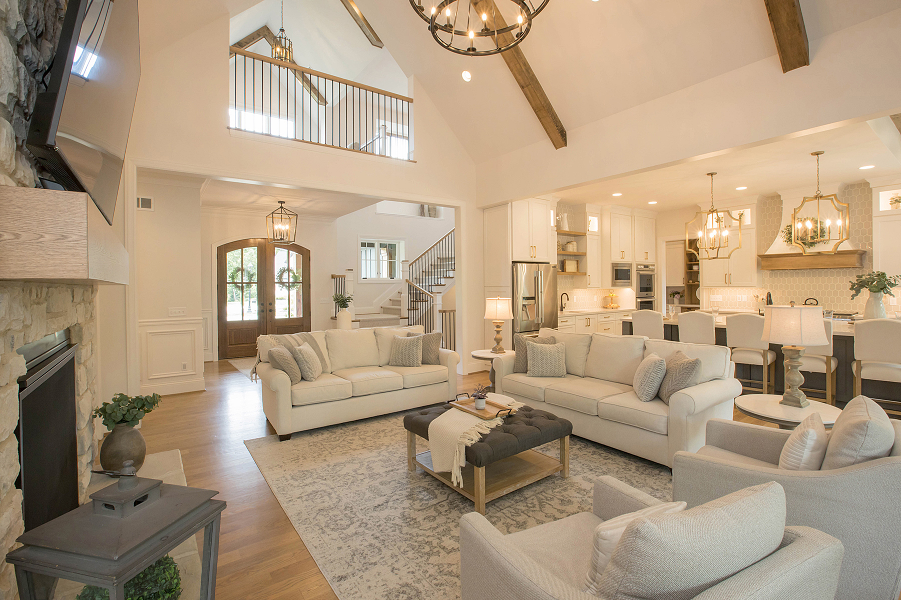 The Woodford Open First Floor, Cathedral Ceiling With Beams