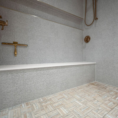 Oversized Zero Clearance Shower With Long Shower Niche and Bench
